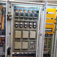 طراحی و ساخت انواع تابلو برق صنعتی در اصفهان