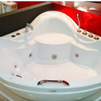 تولید کننده وان جکوزی زیردوشی