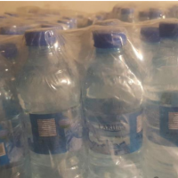 اب معدنی کوچک بسته ای