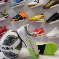 تولید کفش کتانی در تهران