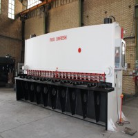 تولید دستگاه گیوتین