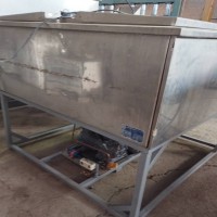 فروشنده شیر سردکن