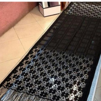 واحد نمونه تولید و پخش شال و روسری غرب در کردستان