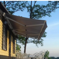 تولید سایبان باز شو به صورت دستی و برقی