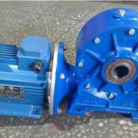 تعمیرات انواع گیربکس های صنعتی در اصفهان