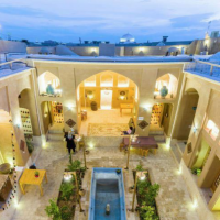 فروش 550 متر خانه قدیمی بازسازی شده جهت هتل در یزد