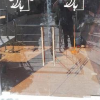 خدمات نصب و تعمیر انواع شیشه سکوریت در تهران