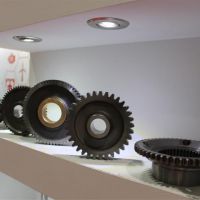 خدمات صنعتی-تولید قطعات و تاسیسات پالایشگاه