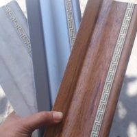 تولید کننده قرنیز و نبشی و اسکوتی و دیوار پوش