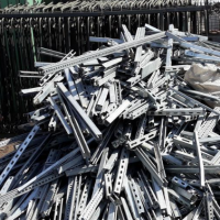 خریدارانواع ضایعات آهن تیرآهن نبشی در تهران