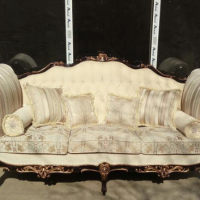 تولید و تعویض پارچه انواع مبلمان سلطنتی