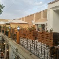 مشاور و طراح داخلی کافه ها