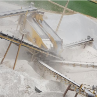 کارخانه آسفالت و شن وماسه فروشی در نهاوند