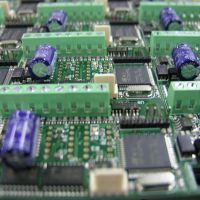 طراحی و مونتاژ برد های الکترونیک