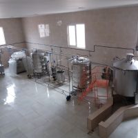 تولید گلاب و عرقیات آخاله در گلپایگان