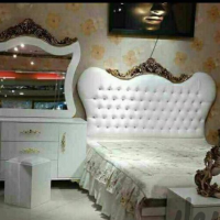 اصفهان تخت خواب میز آرایش آینه صندلی