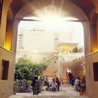 مشاوره چیدمان داخلی کافه ایرانی