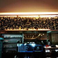 مشاوره در طراحی داخلی کافه فست فود