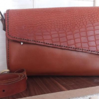 تولید انواع کیف و کاور لب تاب با قیمت مناسب در یاسوج