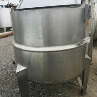 فروش مخزن استیل دوجداره میکسر دار 800 لیتری دست دوم