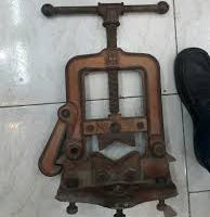 گیره لوله گیر