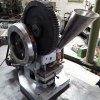 دستگاه پرس قرص