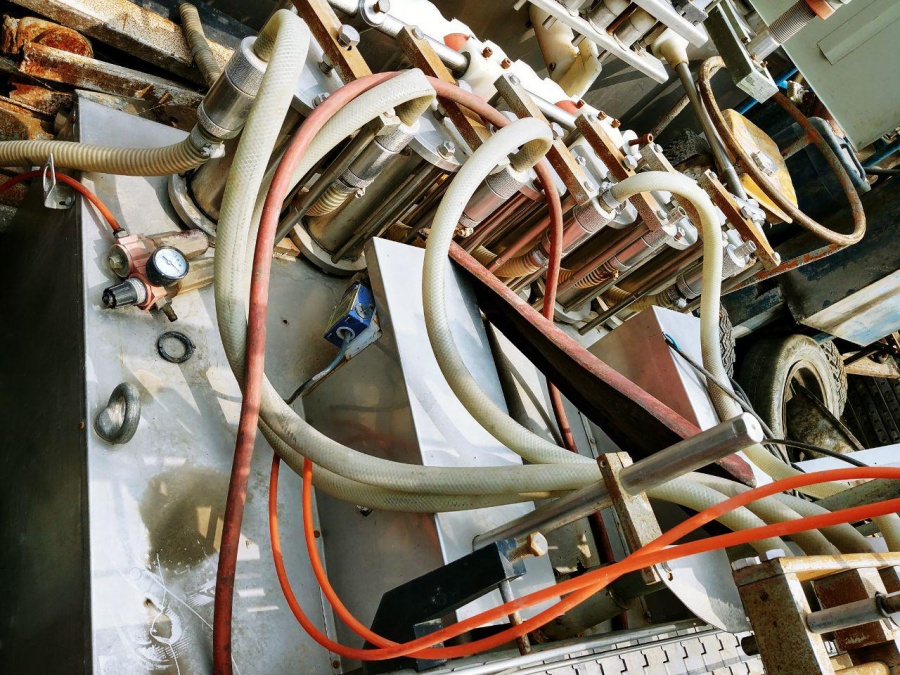 فروش پرکن مایعات بهداشتی غذایی دست دوم3