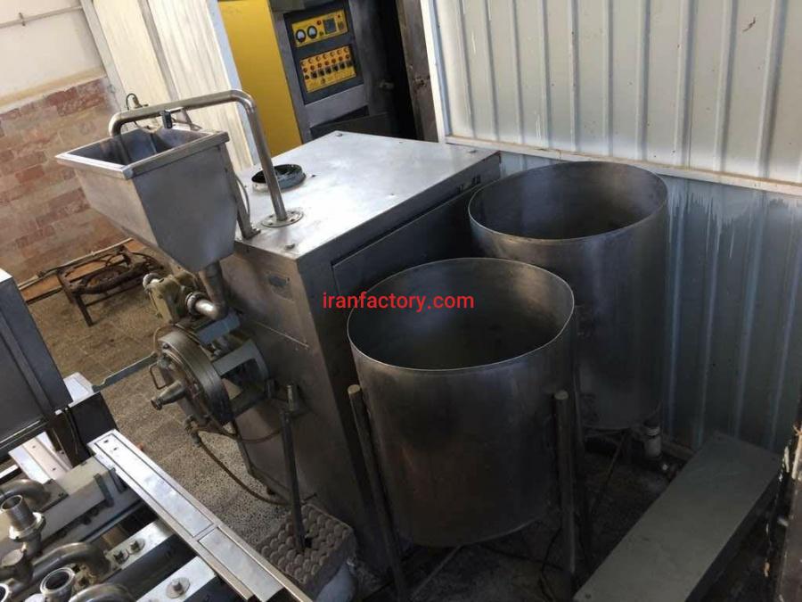 فروش ماشین آلات کیک وکلوچه0