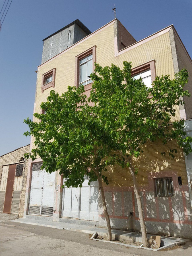 فروش کارخانه غذایی در شهرک محمود آباد اصفهان0