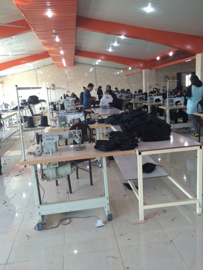 فروش کارخانه پوشاک در کاسپین4