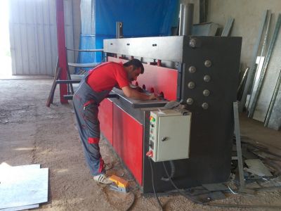 فروش کلیه ماشین آلات ساخت کابین آسانسور1