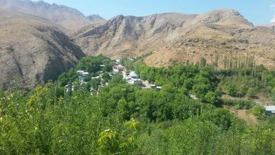 فروش زمین و باغ با مجوز آب معدنی و دامداری_ خرید زمین تهران_ خرید فیروزکوه1