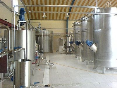 فروش کارخانه نوشابه در شهرک صنعتی پاوه0