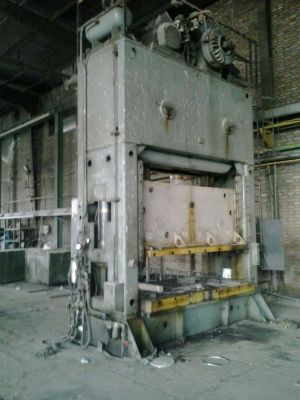 نصب وتعمیر انواع پرسهای هیدرولیک و3