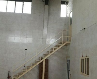 اجاره سوله بهداشتی۱۵۰ متر در قم2