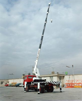 فروش جرثقیل پشت کامیونی مدل STS 10000T0