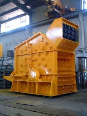 خرید سنگ شکن دست دوم مدل MCM 180 B0