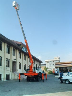 تولید کننده بالابر مدل STS ZOOM B160