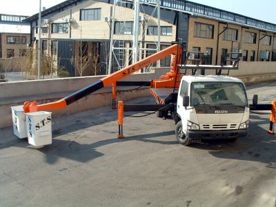 فروش بالابر دست دوم مدل STS ZOOM B180