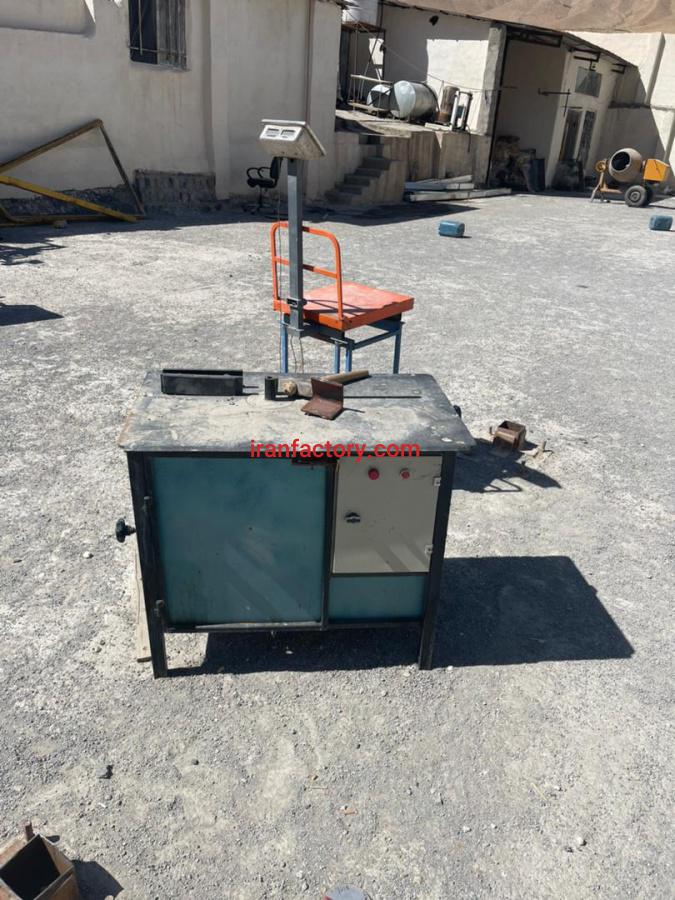 زمین 3هزار متری با تجهیزات صنایع بتنی9