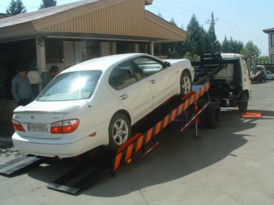 فروشنده خودروبر پشت کامیونی 0