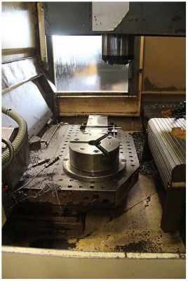 دستگاه فرز عمودی CNC - دستگاه سنتر عمودی Chiron - CNC3