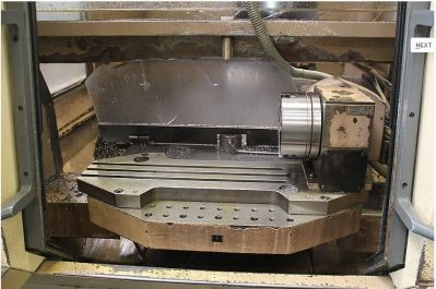 دستگاه فرز عمودی CNC - دستگاه سنتر عمودی Chiron - CNC2