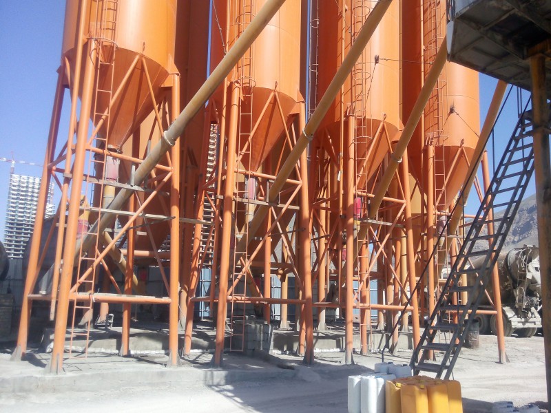 خریدار دو عدد سیلو برای پروژه0