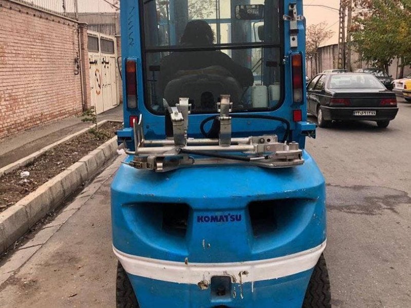 لیفتراک ۳ تن برند کوماتسو خط ۱۶ مدل ۲۰۰۹ (دوگانه سوز)2