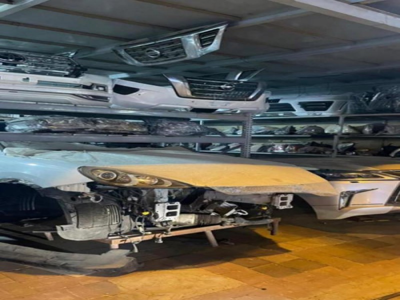 فروش لوازم یدکى خودروهای لوکس در تهران0