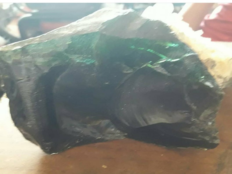 فروش معدن سنگهای زینتی3