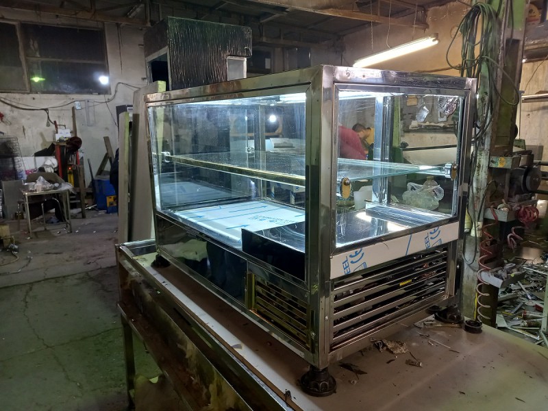 فروش یخچال شو کیک کافی شاپ5