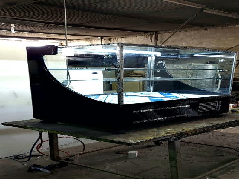 فروش یخچال شو کیک کافی شاپ2