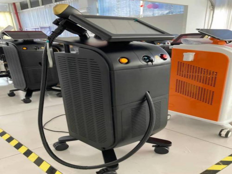 اجاره دستگاه لیزر موهای زائد در تهران0